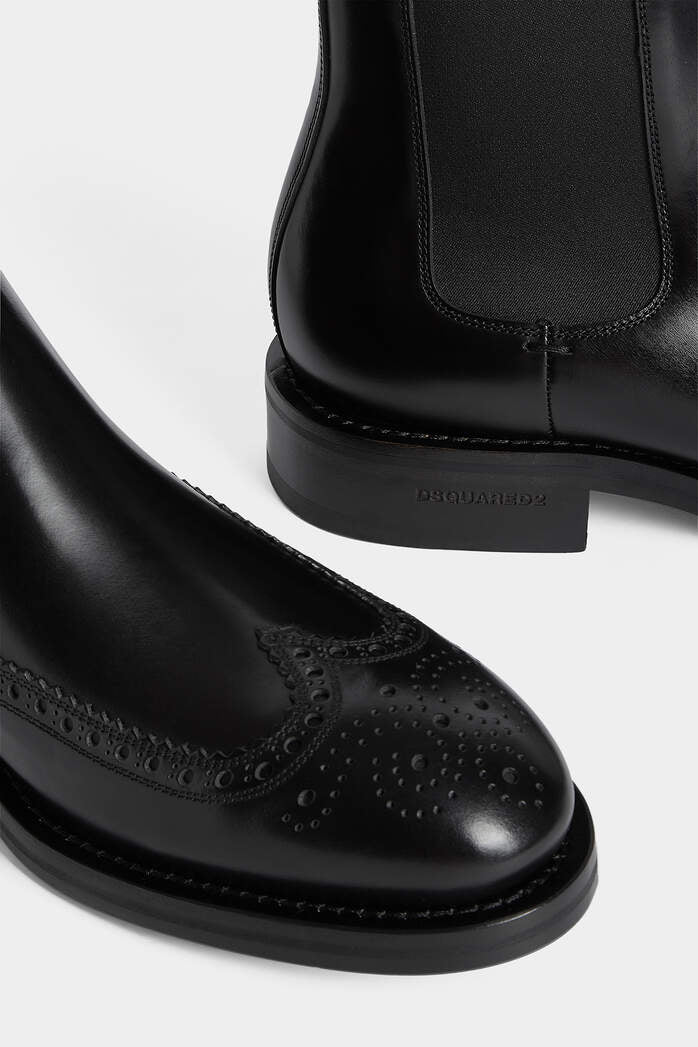 Neoclassic Chelsea Boots