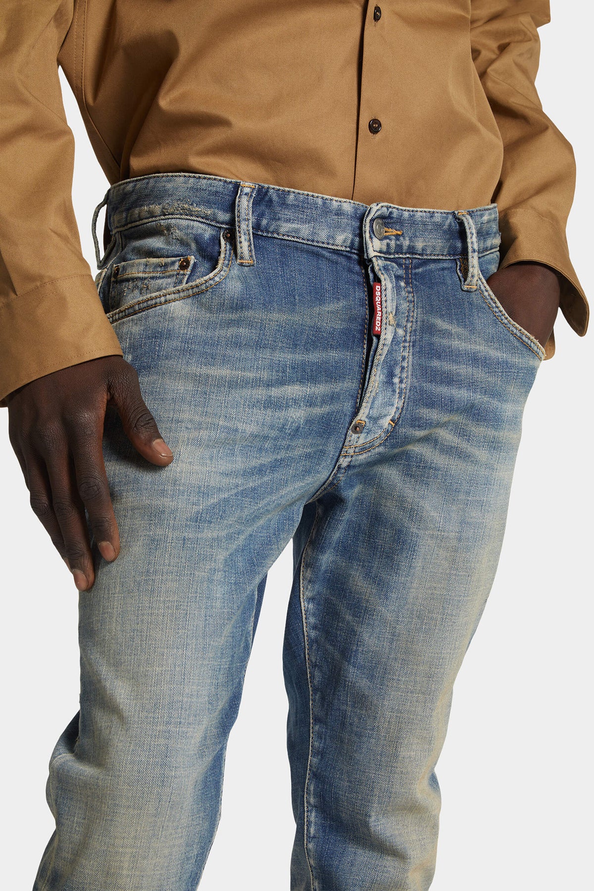Medium Sandy Wash Skater Jeans